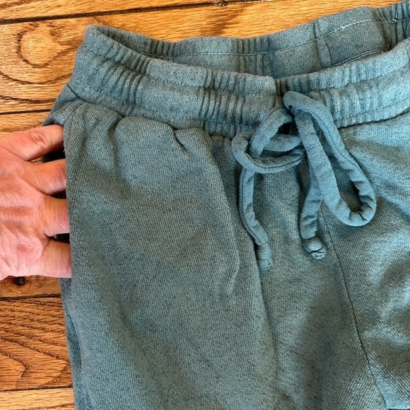 Good hYOUman Green Jogger Sweat Pants, size Youth 10/12 - Picture 3 of 5
